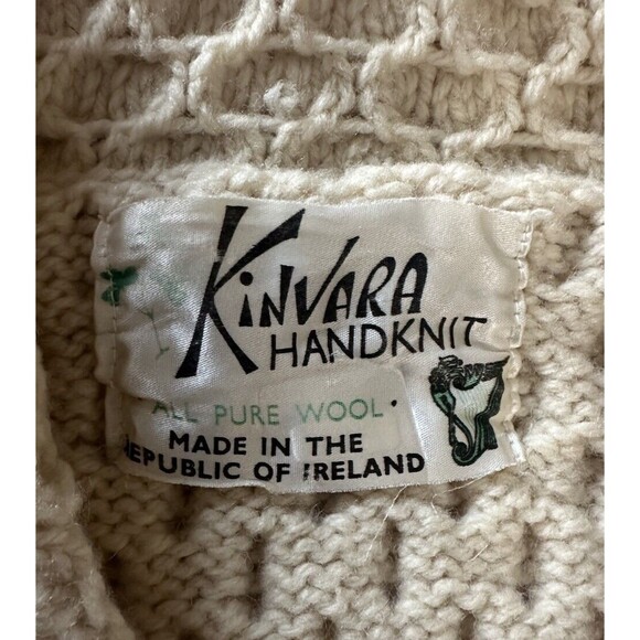 VTG 70s Kinvara Aran Crafts Wool Chunky Knit Cardigan Wood Button Sweater Ivory - Picture 4 of 5